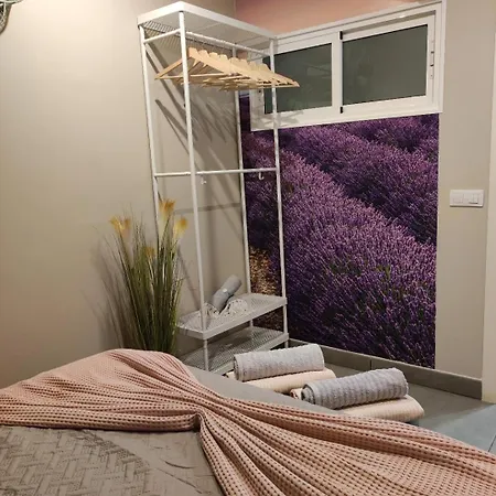 아파트 Center Flat Near The Natural Elements *